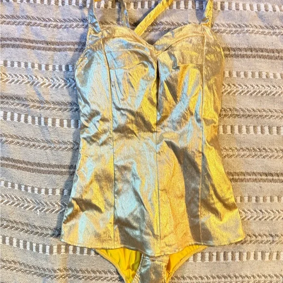 Retro style gold One Piece Swimsuit - Rockin Bettie - Picture 1 of 4